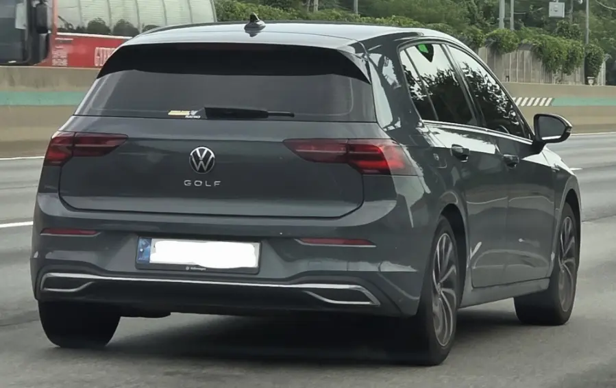Volkswagen Golf 사진 1