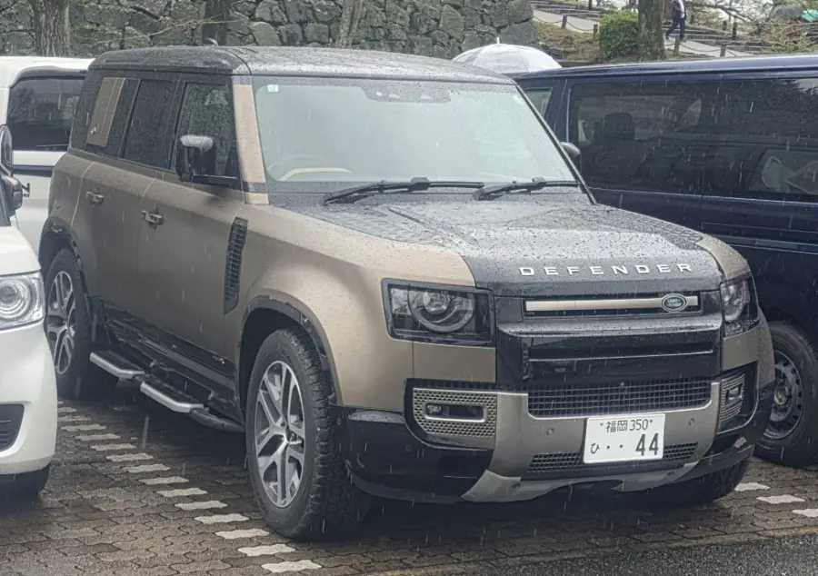 Land Rover Defender 사진 1