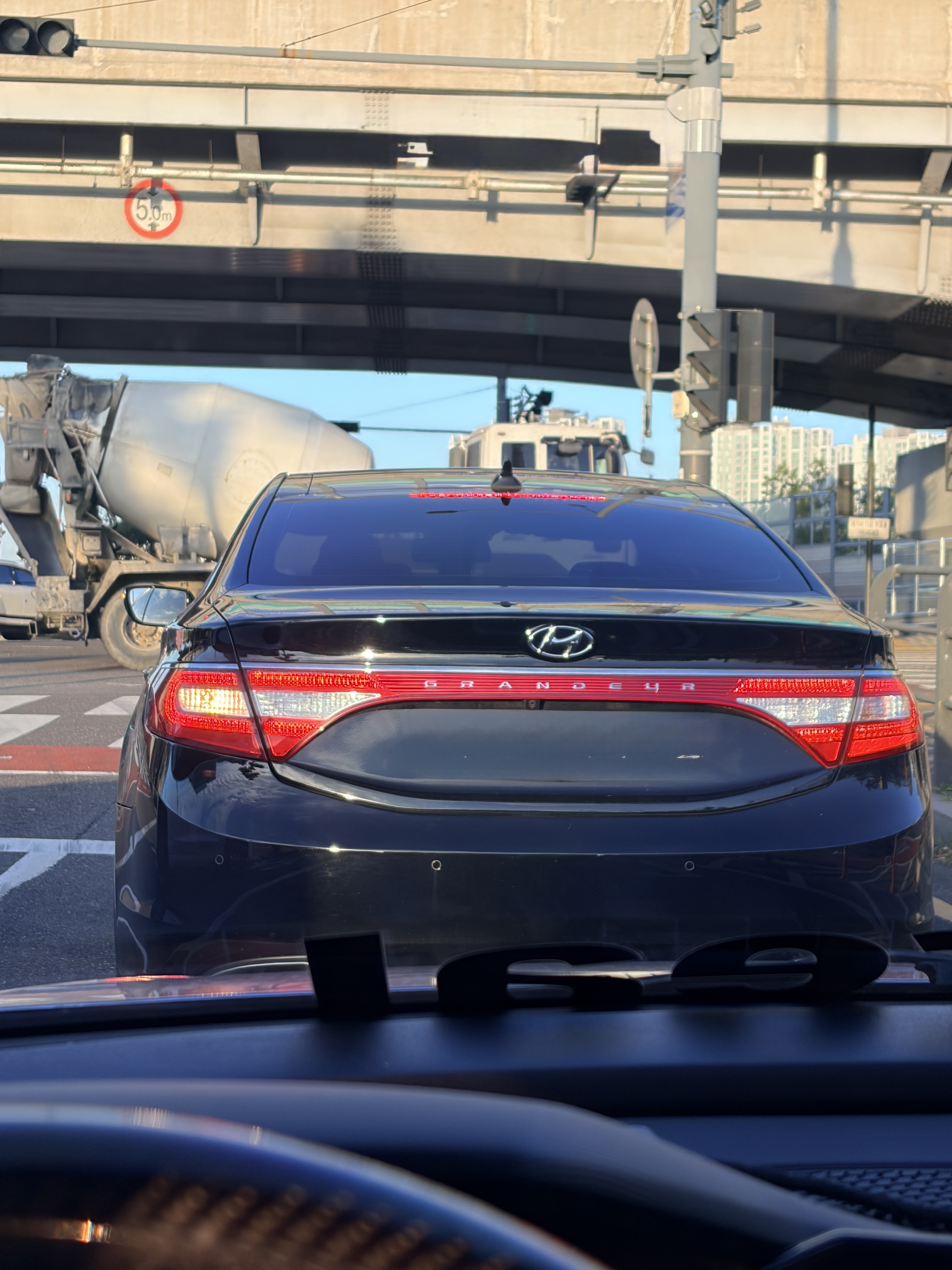 Hyundai Grandeur SPOT 게시글 이미지