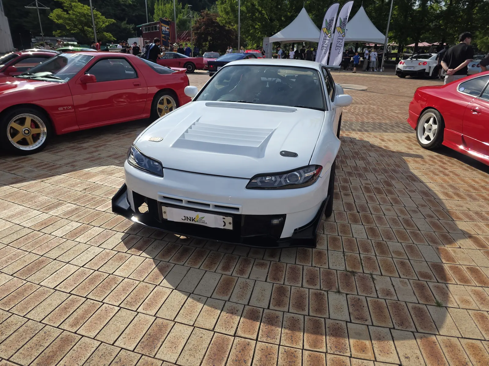 Nissan GT-R 사진 3