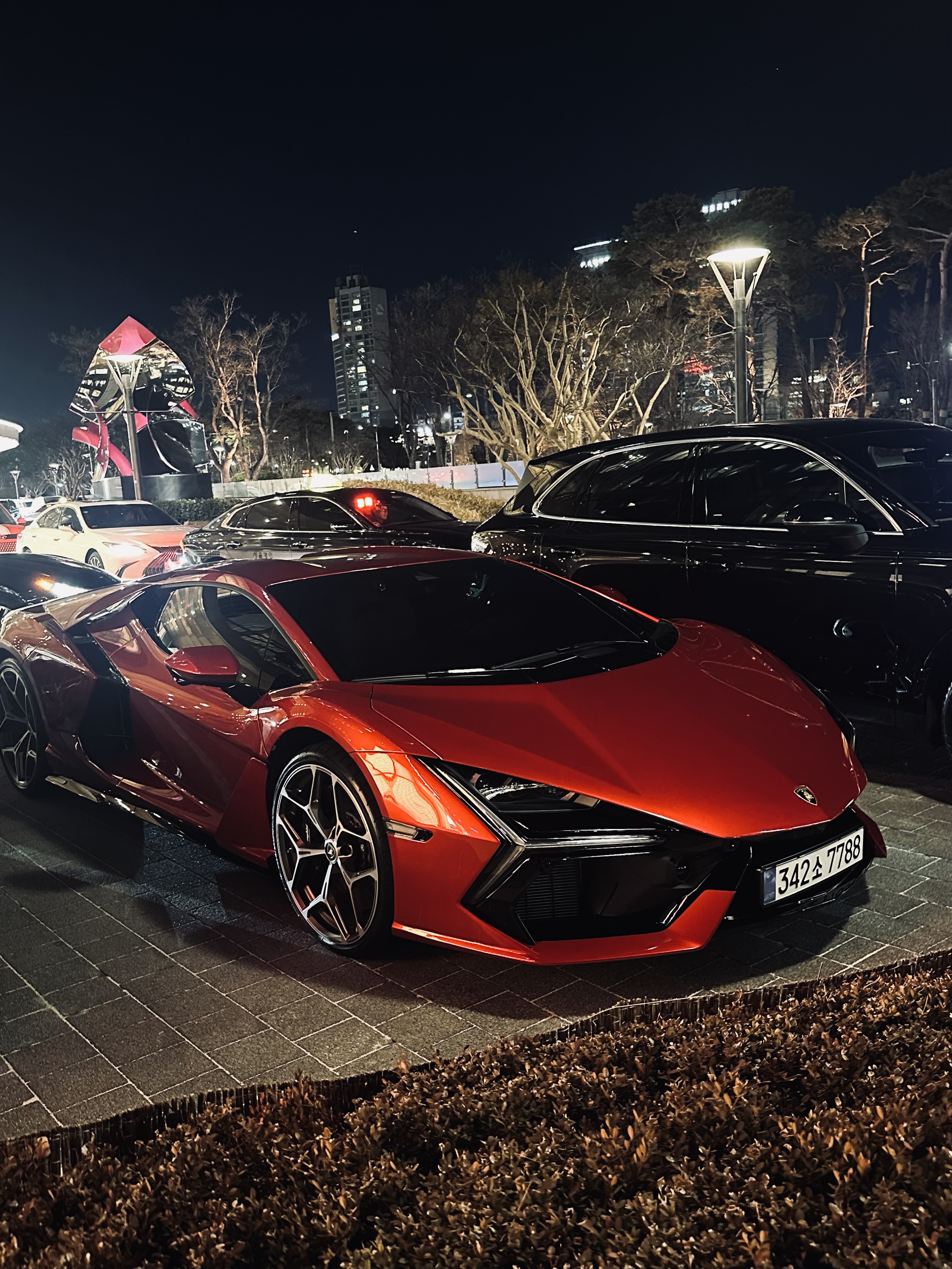 Lamborghini Revuelto 게시글 이미지