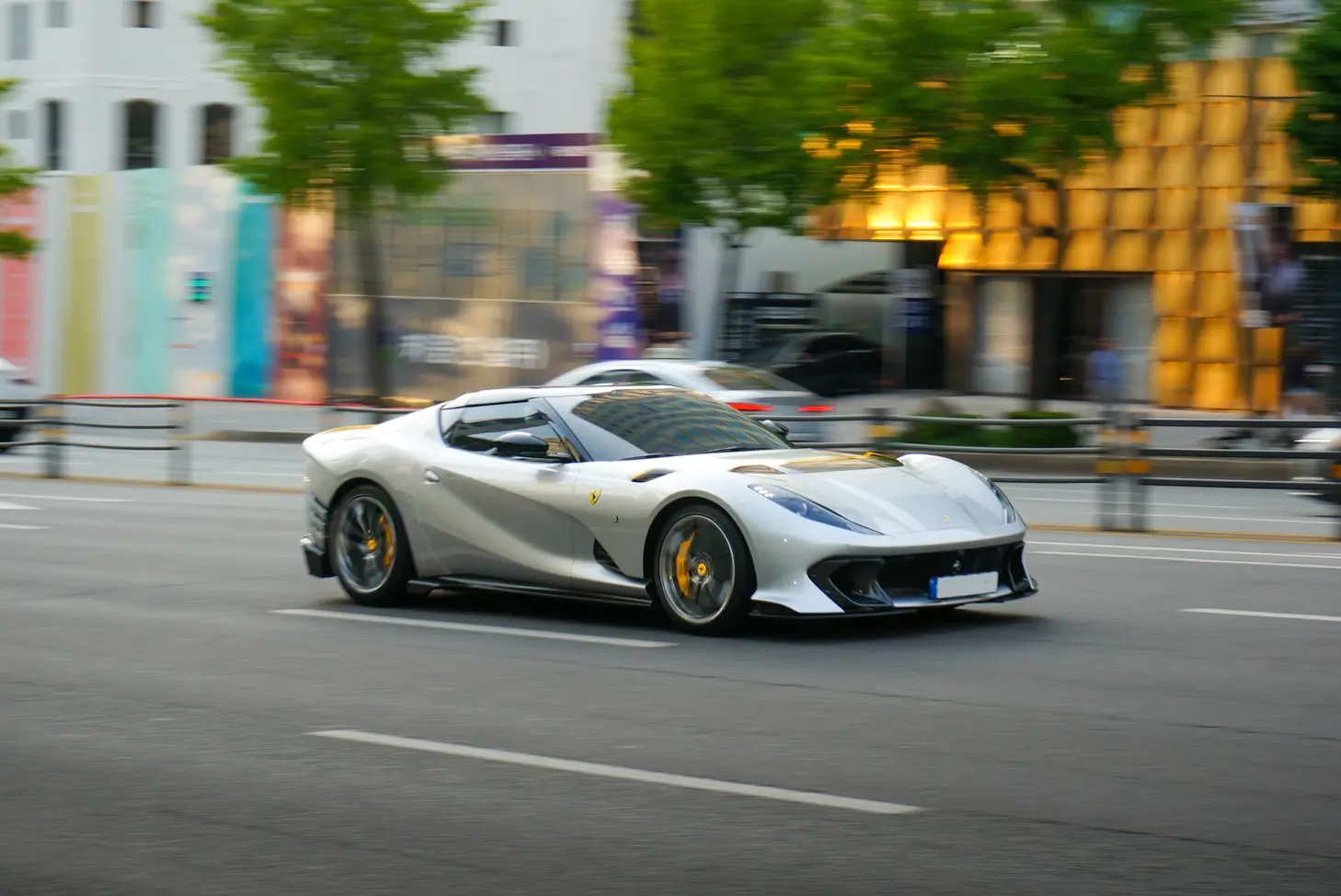 Ferrari 812 Competizione 사진 1