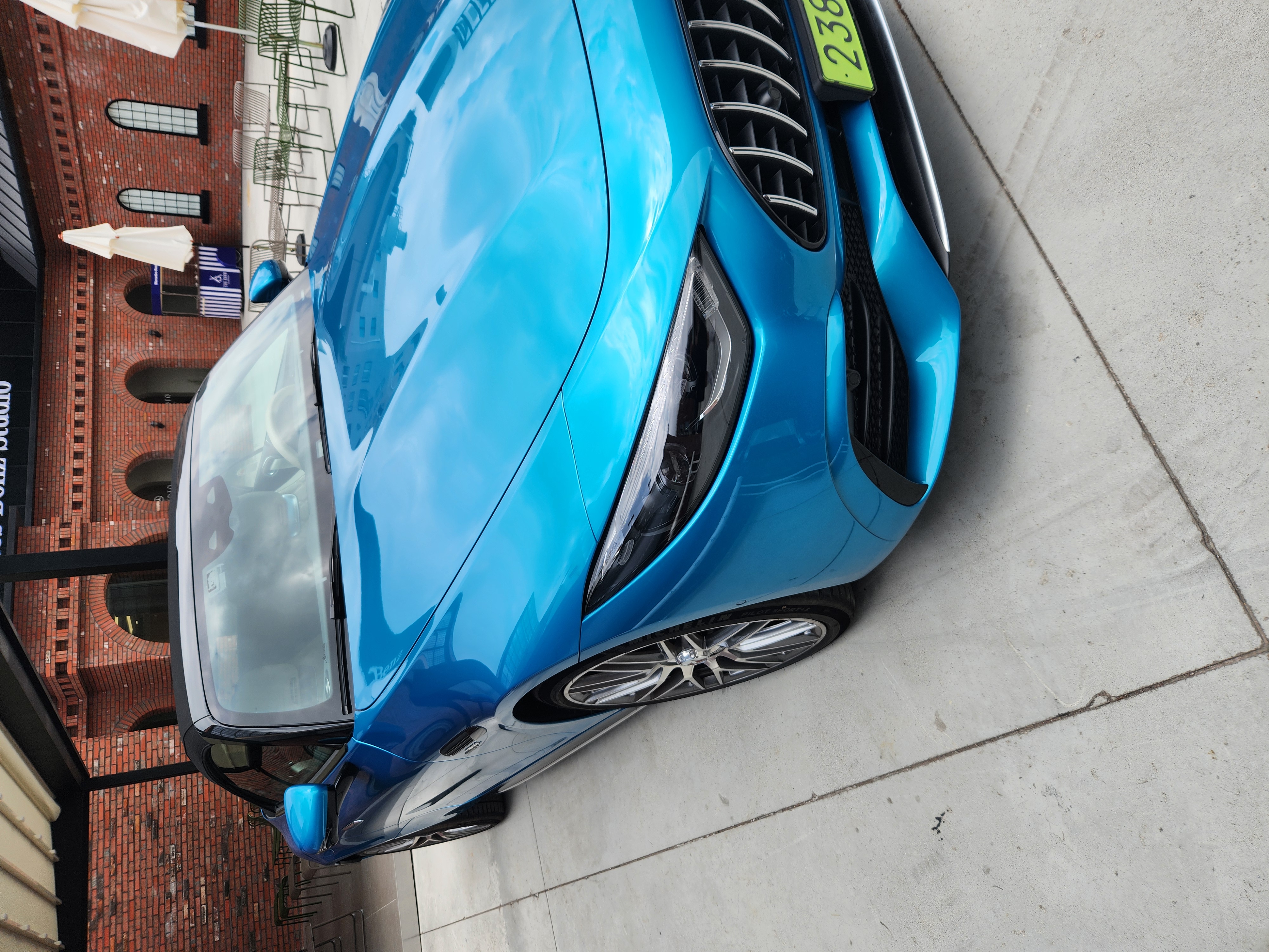 Mercedes-Benz Mercedes-AMG SL 63 SPOT 게시글 이미지