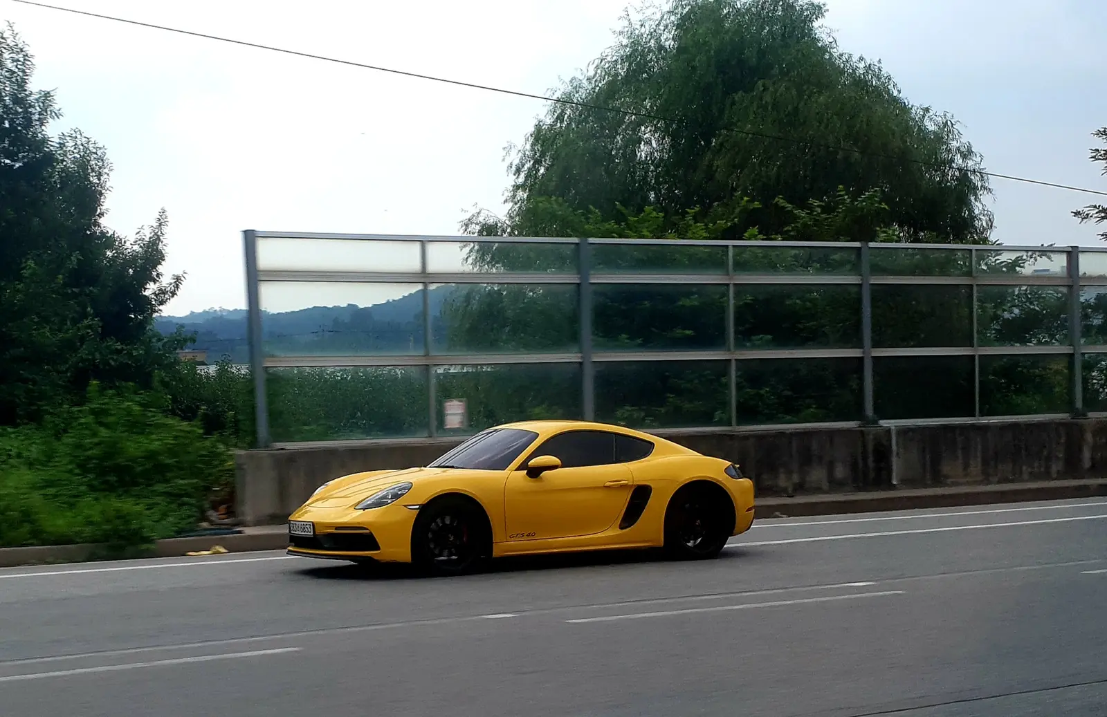 Porsche 718 Cayman GT 사진 1