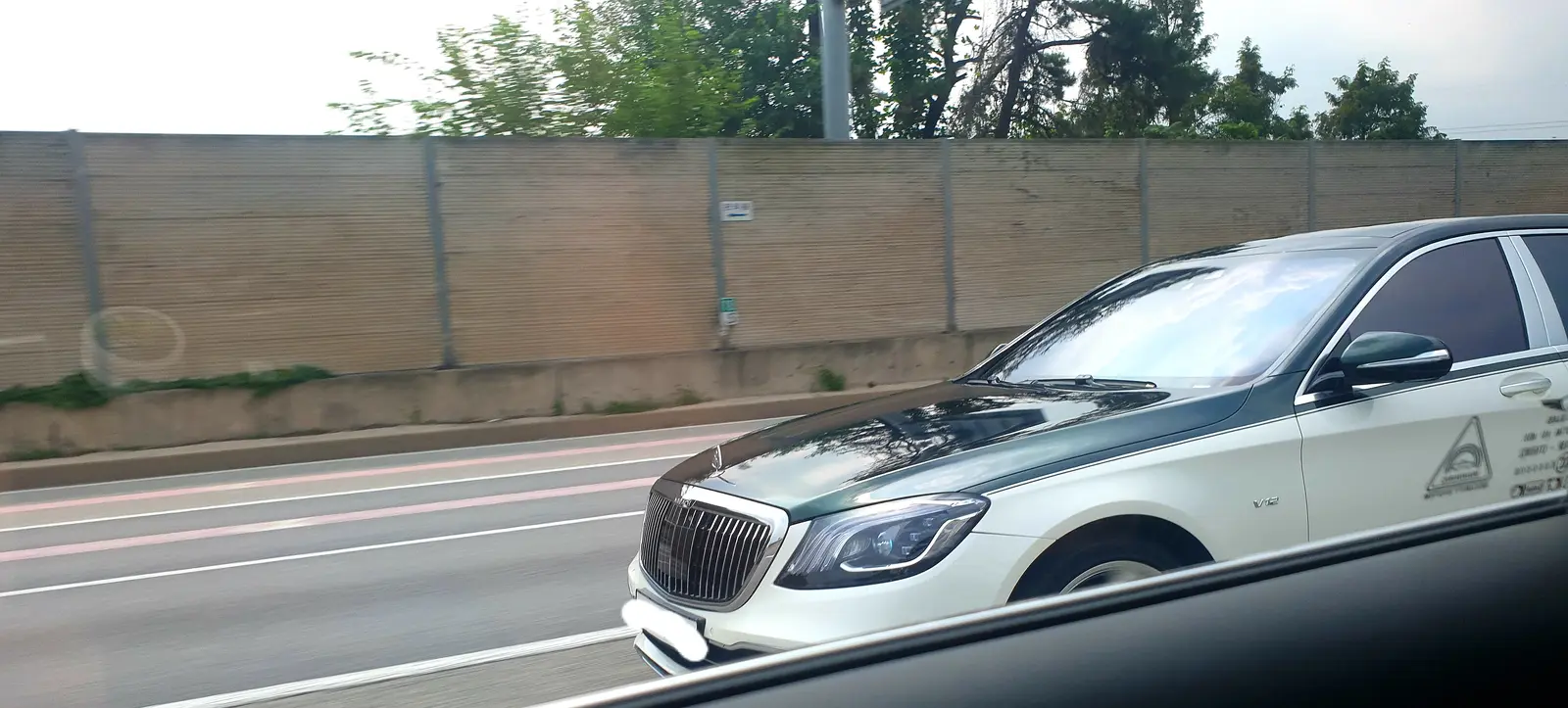 Mercedes Maybach s680 사진 1